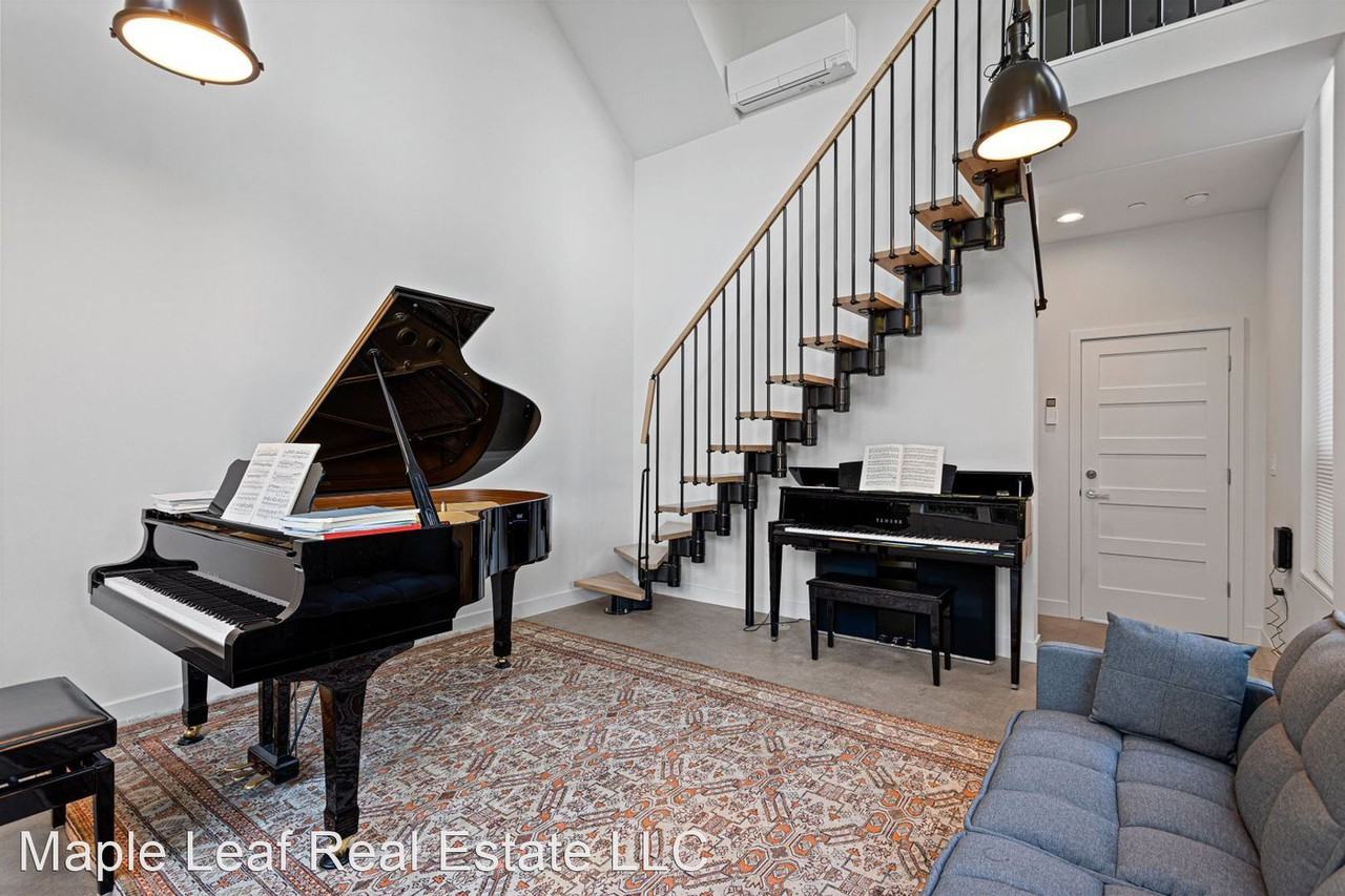 1009 W Howe St - Photo 3 of 28