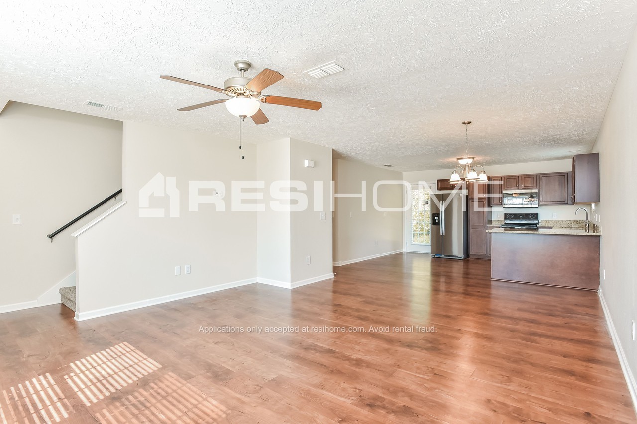 1504 Passage Dr - Photo 3 of 24