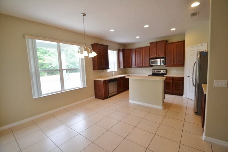 13540 Biscayne Grove Ln - Photo 3 of 8