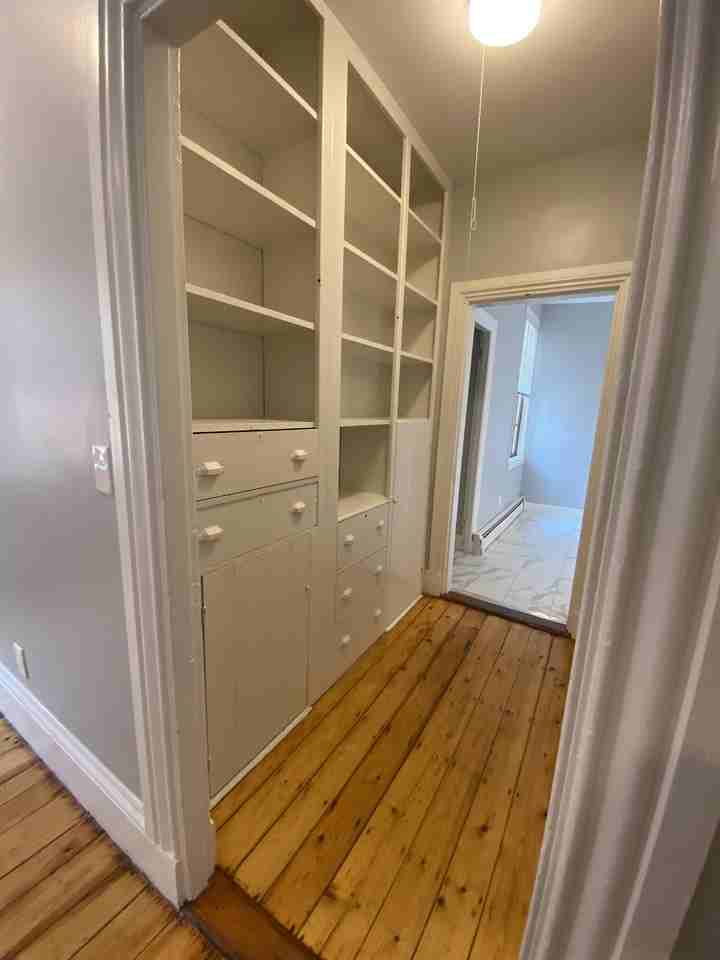 104 Sheldon St #1 - Photo 3 of 8