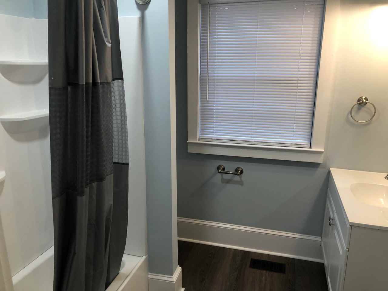 532 532 East Park AvenueRoom 1 #1UNIT105 - Photo 4 of 16