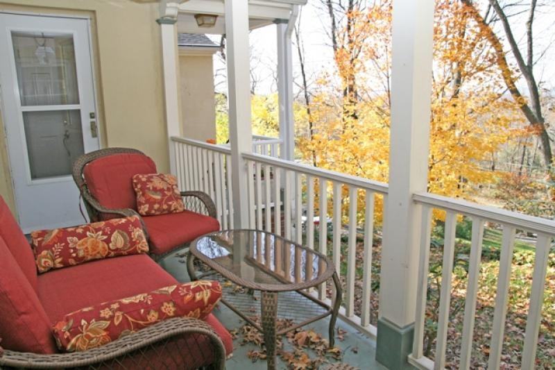 659 Fairmount Ave - Photo 2 of 25