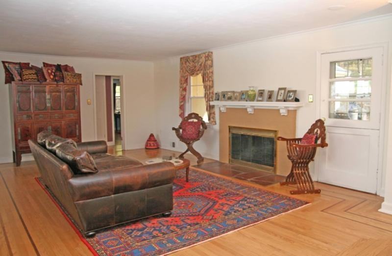 659 Fairmount Ave - Photo 3 of 25