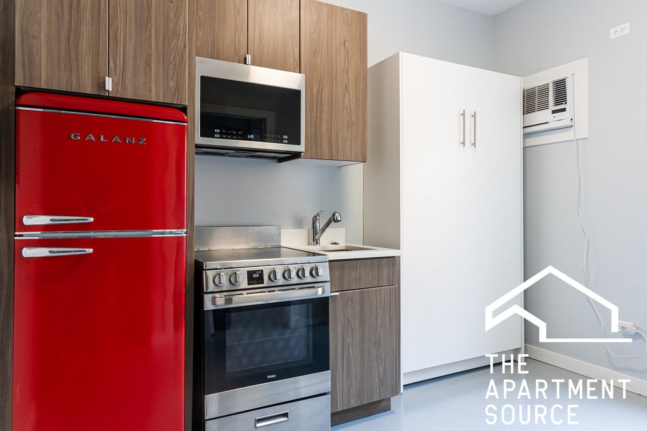 4700 N Racine Ave #108 - Photo 2 of 31