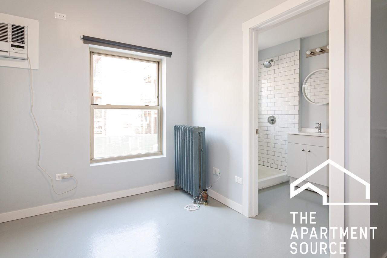 4700 N Racine Ave #108 - Photo 3 of 31