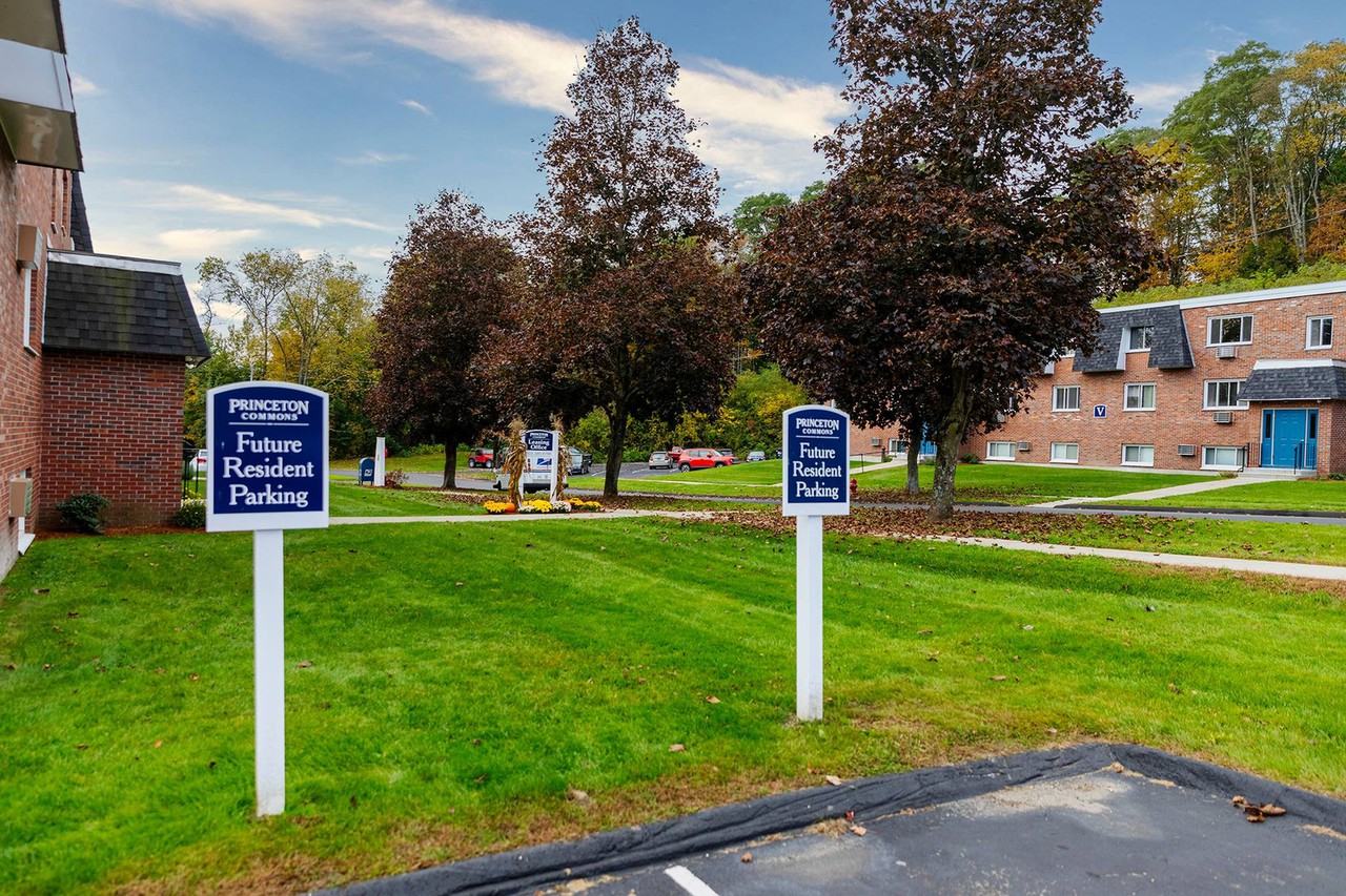 Princeton Commons - Photo 4 of 33