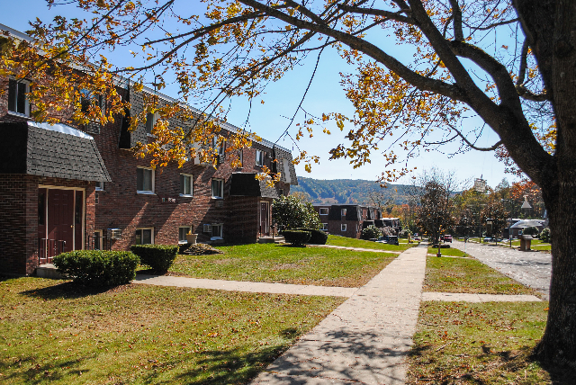 Princeton Commons Apartments 2 Winter St, Claremont, NH 03743 Zumper