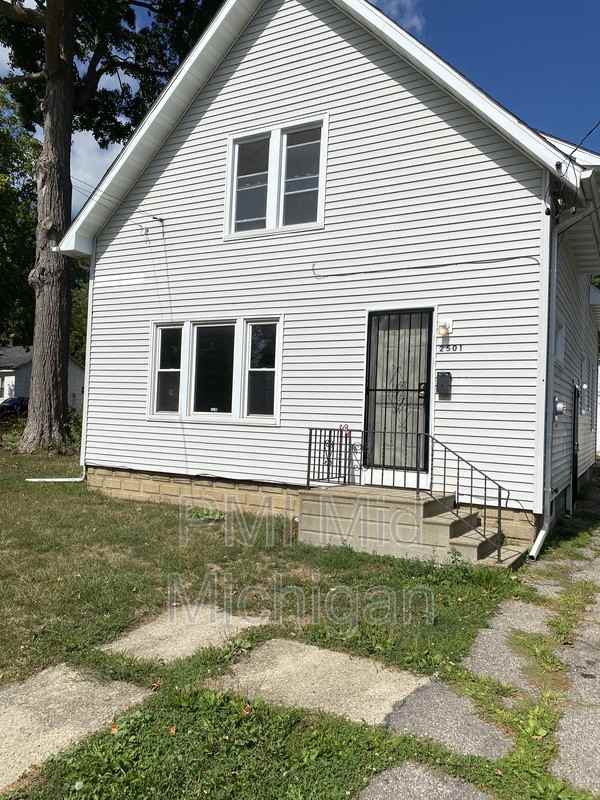 2501 Delaware Ave, Flint, MI 48506 2 Bedroom House for 750/month Zumper