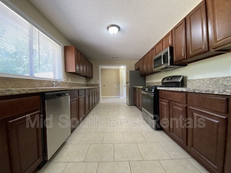 6420 Stagecoach Rd - Photo 3 of 8