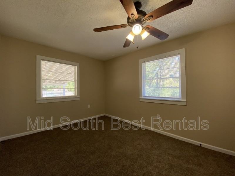 6420 Stagecoach Rd - Photo 5 of 8