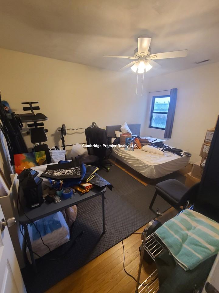 Bow St #3 - Photo 7 of 13