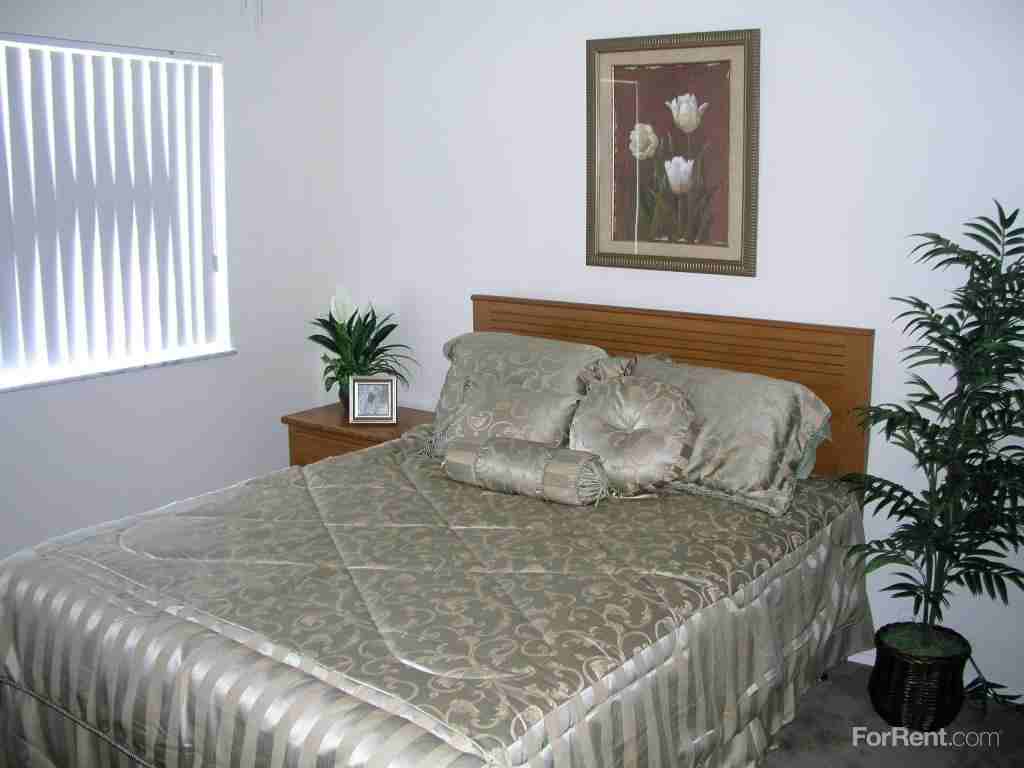 Mackenzie Place Apartments - Photo 3 of 7