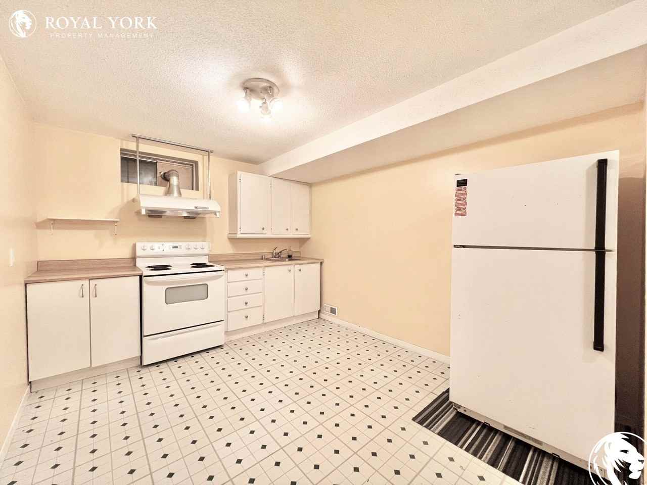 83 Millington Cres #2 - Photo 2 of 21