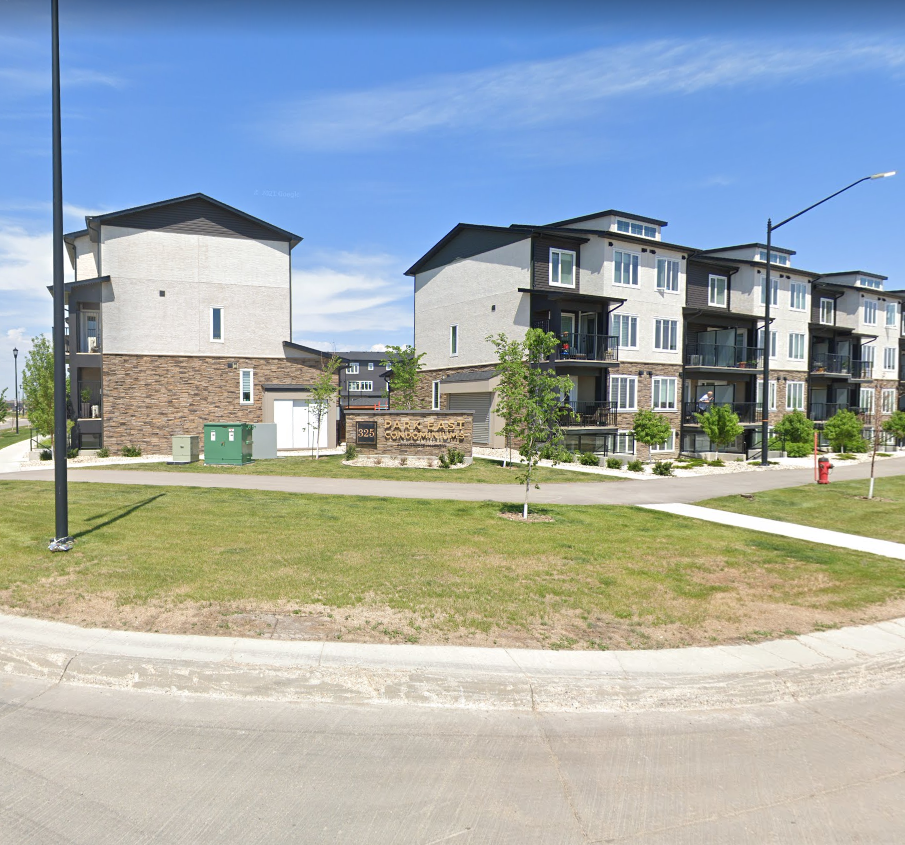 2 Bedroom 1 Bathroom Suite Available Apartments 325 Park East Dr