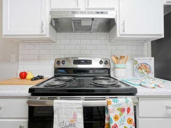 16604 48th Ave W - Photo 3 of 22