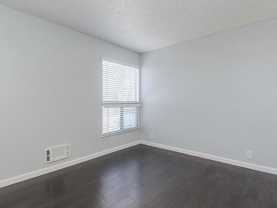 1881 Baker St - Photo 1 of 1