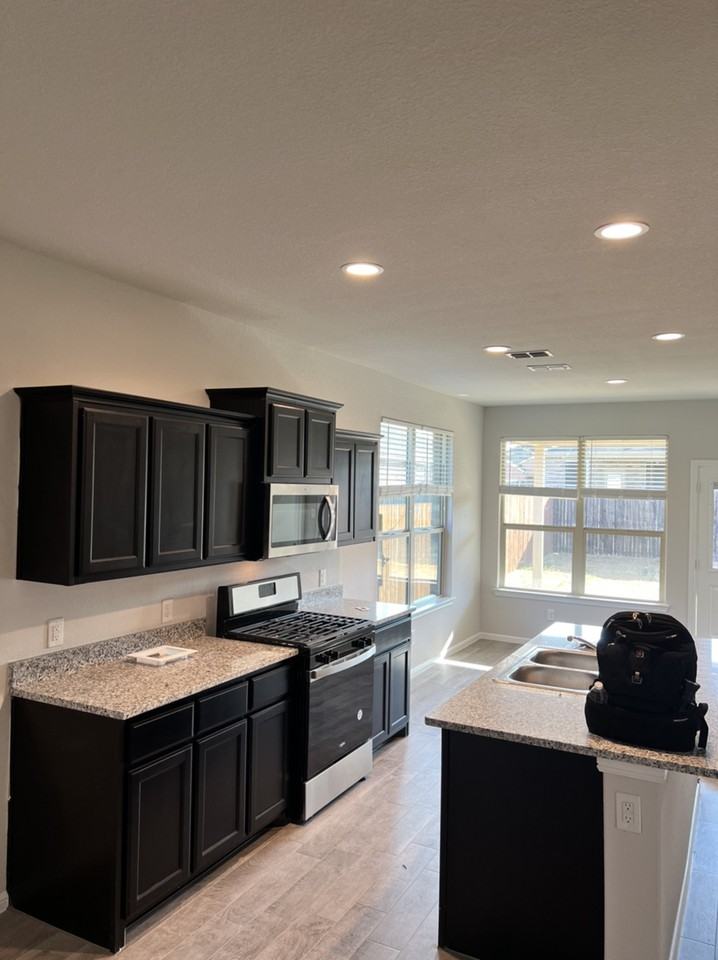 8304 Twisted Pine Way - Photo 2 of 12