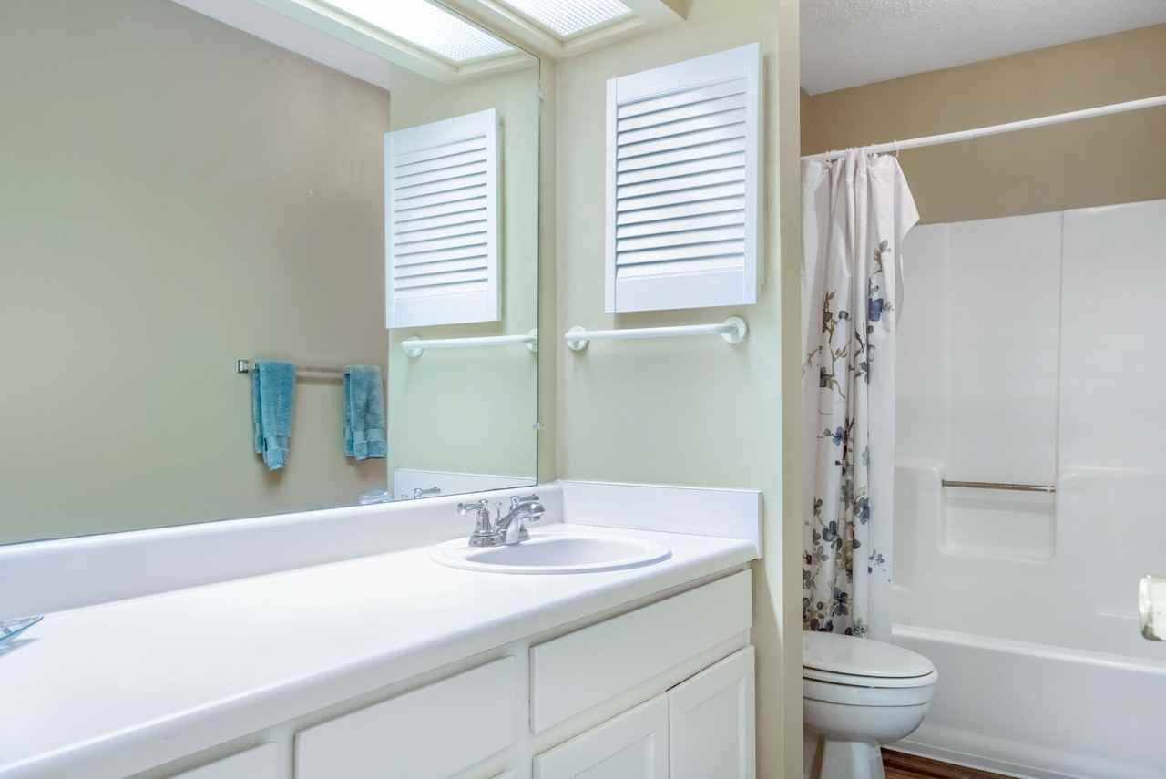 Van Mark - Photo 6 of 49