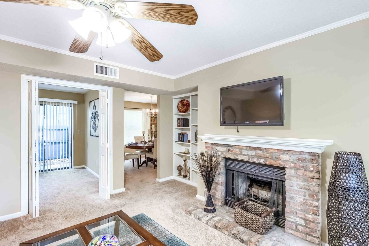 Van Mark - Photo 7 of 49