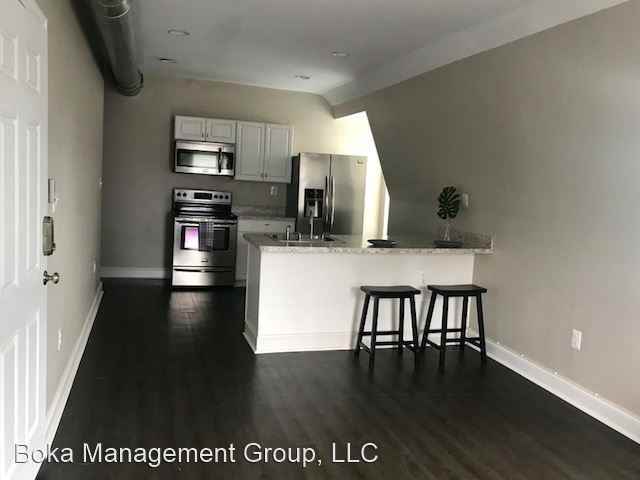 704/706 Gladstone Avenue - Photo 3 of 12