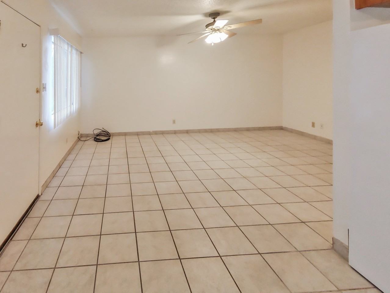 213 Panamint Ave #B - Photo 3 of 14