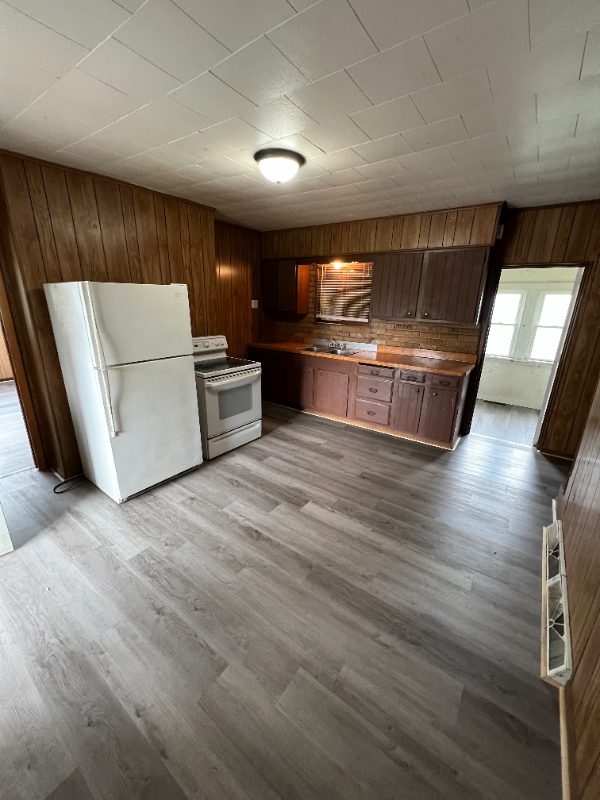 12 W 36th St - Photo 3 of 6