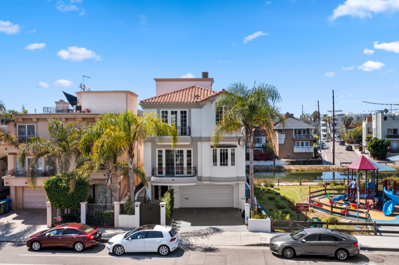 3511 Via Dolce - Photo 3 of 50