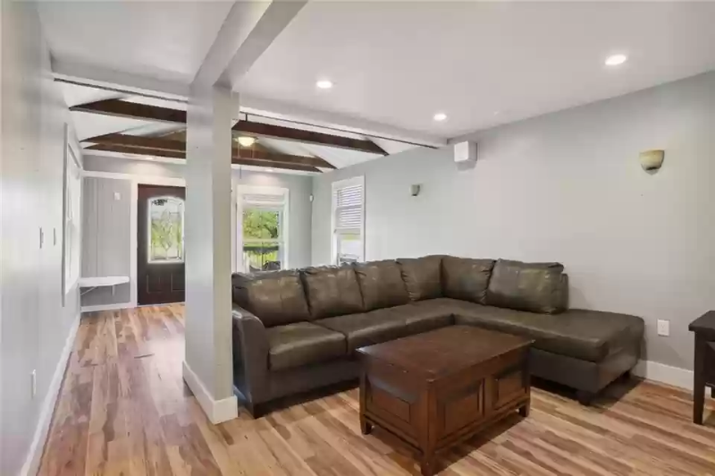 3337 Montegut St #La - Photo 3 of 8