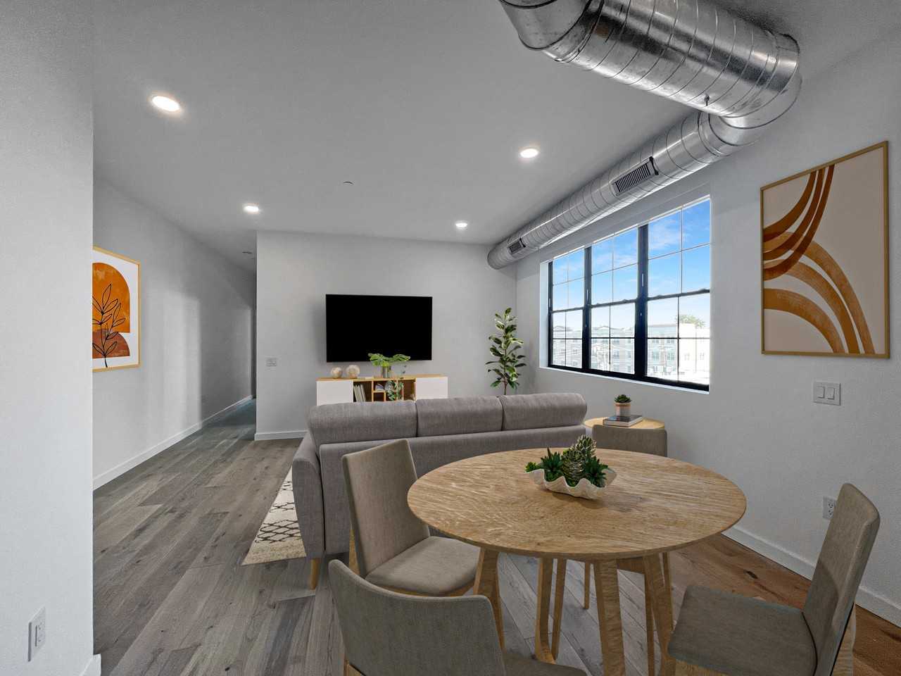 170 Monmouth St #250