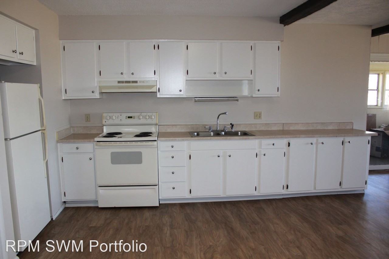 4503 E Shawnee Rd - Photo 2 of 11