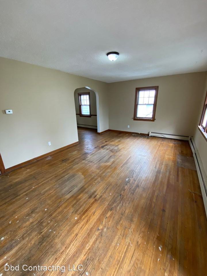 4118 Hoagland Ave - Photo 2 of 8