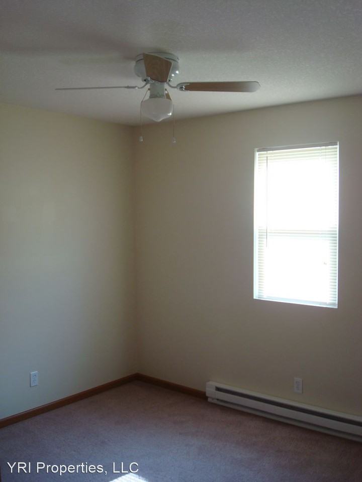 819 West Sandusky Street - Photo 3 of 6