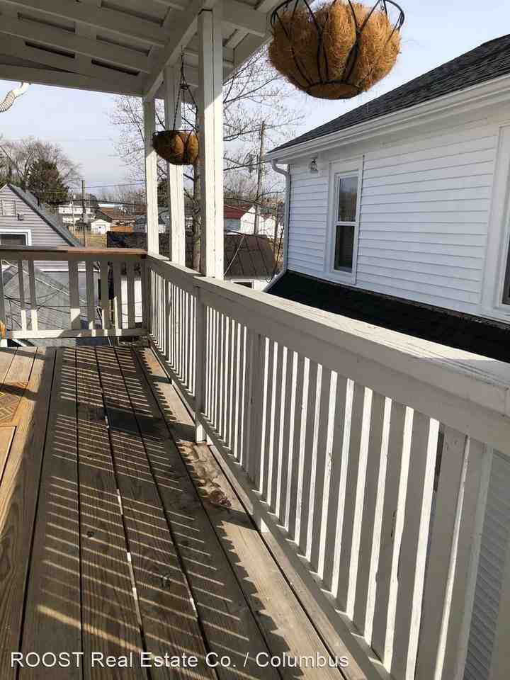 32 E. Waterloo Street - Photo 3 of 13