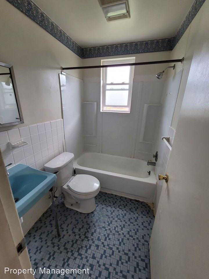 7670 Brockton Rd - Photo 2 of 6
