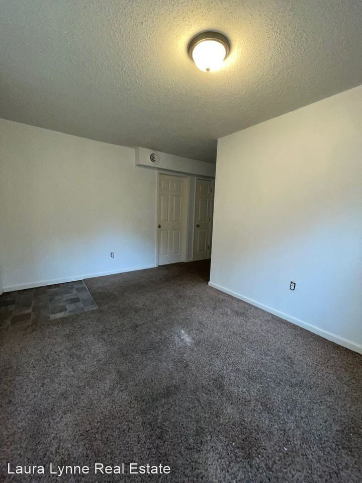 4819 4819 -1 NW Homestead Terrace - Photo 3 of 12