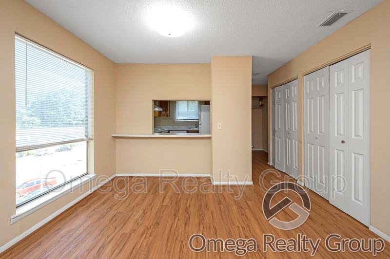 1700 14th Ave E #4 - Photo 7 of 22