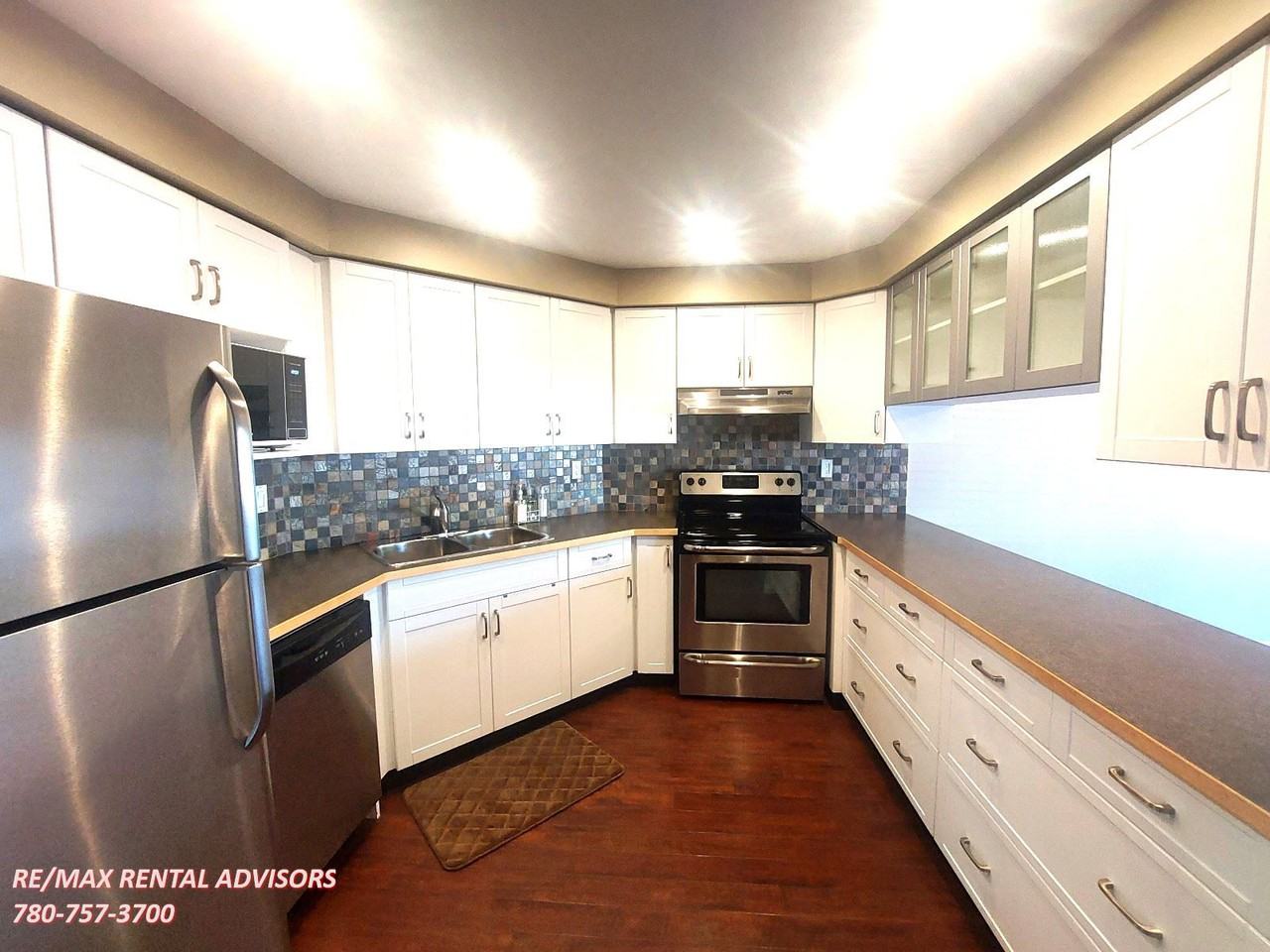 2011 137 Ave Nw - Photo 3 of 21