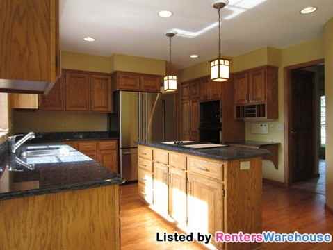1902 South Ln - Photo 3 of 15