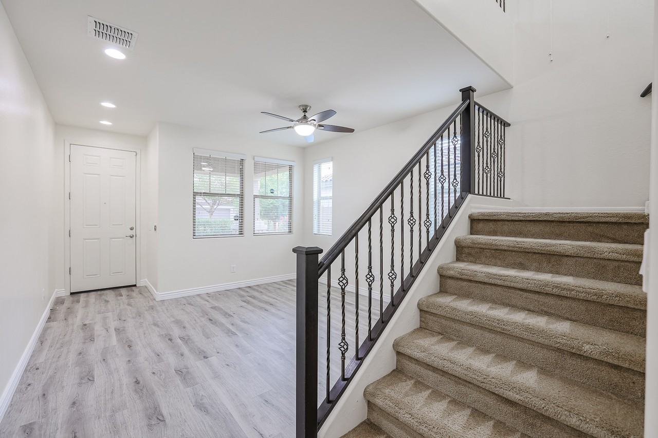 21948 N 98th Dr - Photo 5 of 37