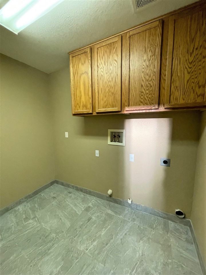 3712 Massimo Circle - Photo 7 of 14