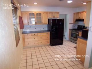 148 42nd Ave NE - Photo 3 of 15