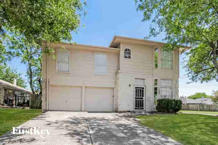 1502 Stevenage Ln - Photo 2 of 15