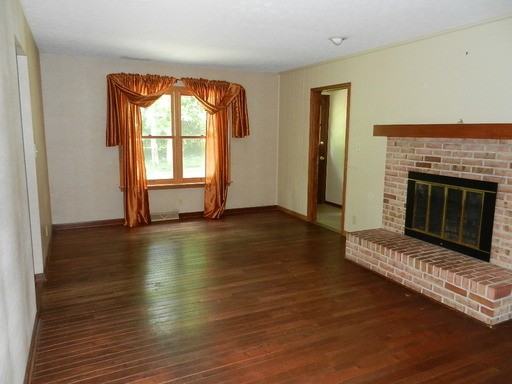 544 Thackeray Ave - Photo 3 of 18