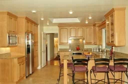 1222 Richardson Ave - Photo 2 of 14