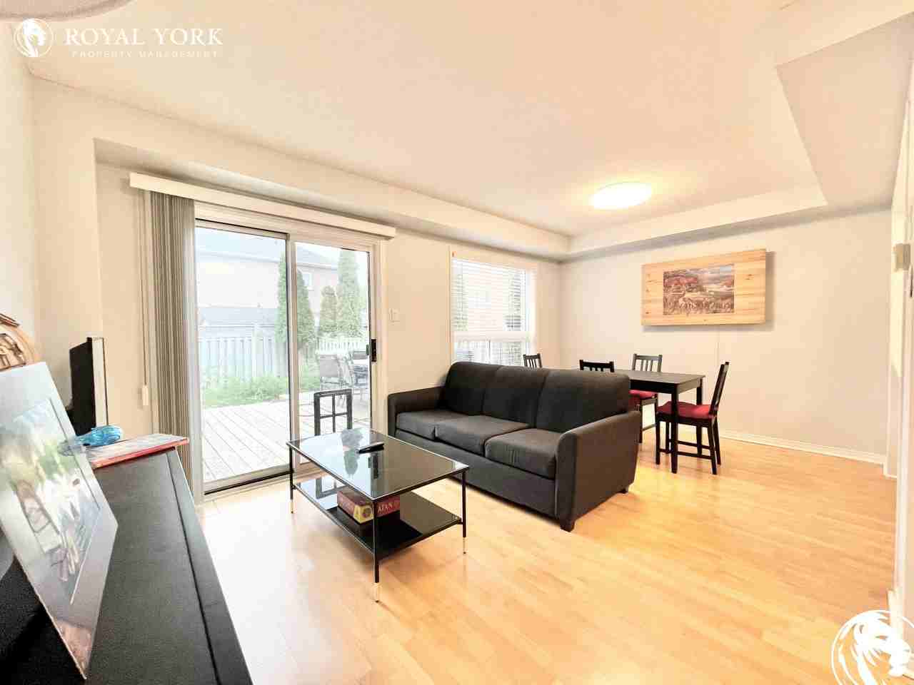 9 Lucena Cres - Photo 2 of 47