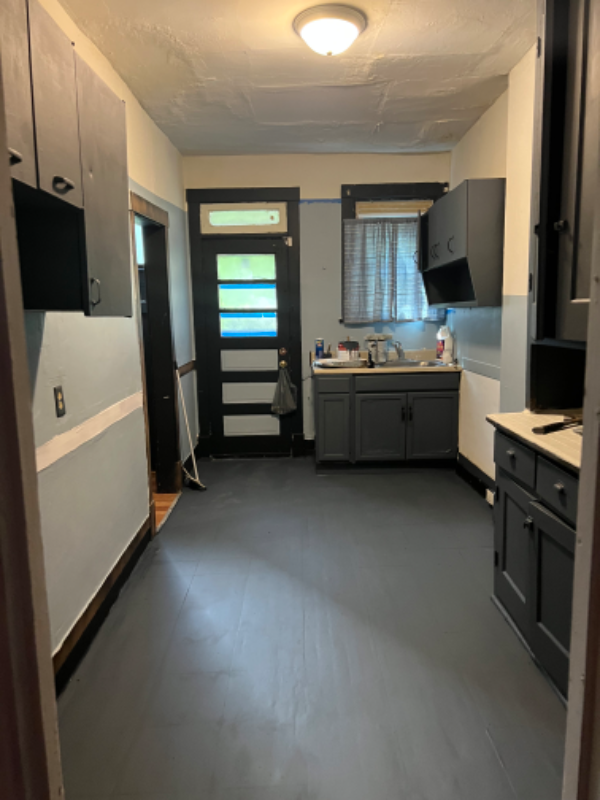 132 Climax St - Photo 3 of 21