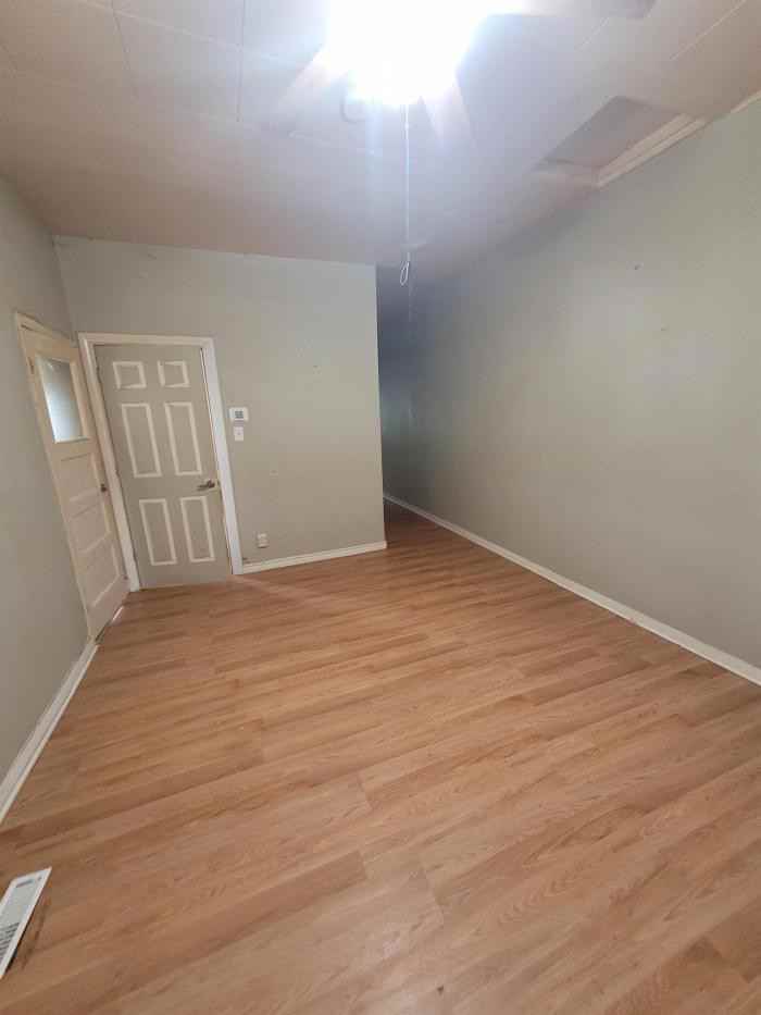 479 Stella Ave - Photo 2 of 4