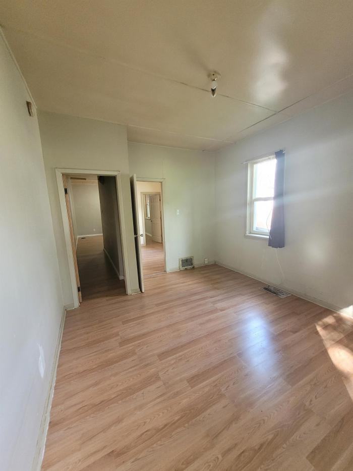 479 Stella Ave - Photo 3 of 4