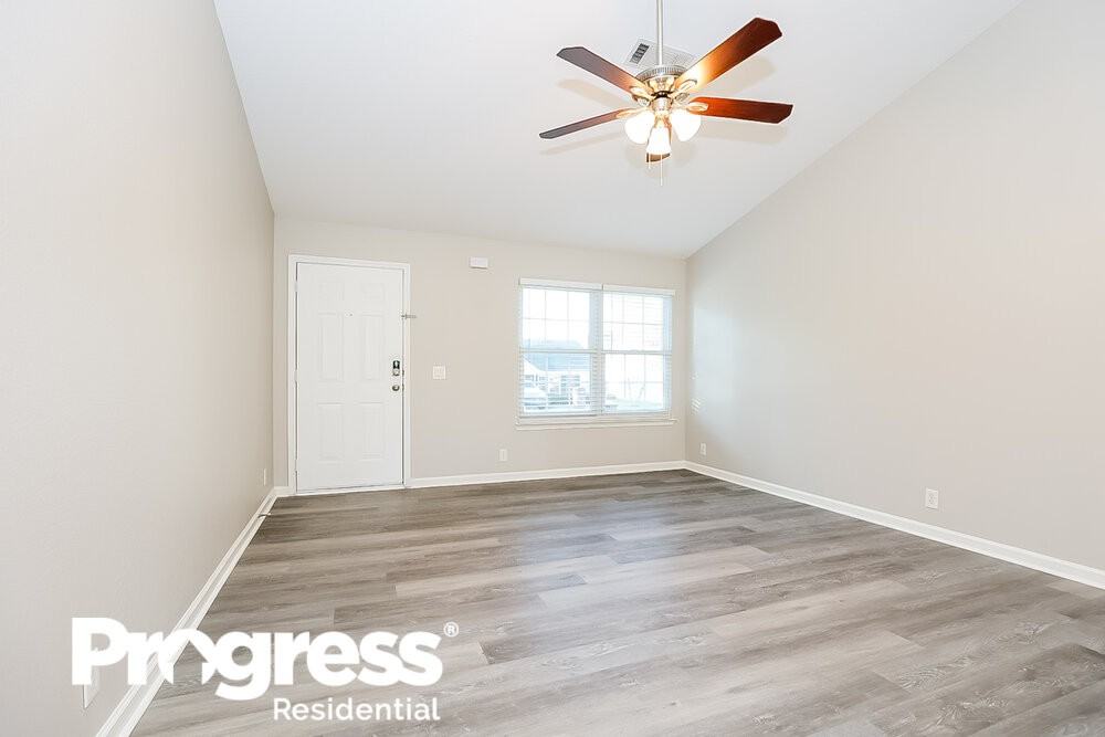 7552 W Winchester Dr - Photo 3 of 16