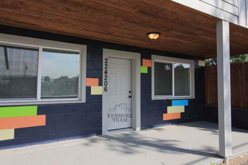 224206 E Main St - Photo 2 of 12